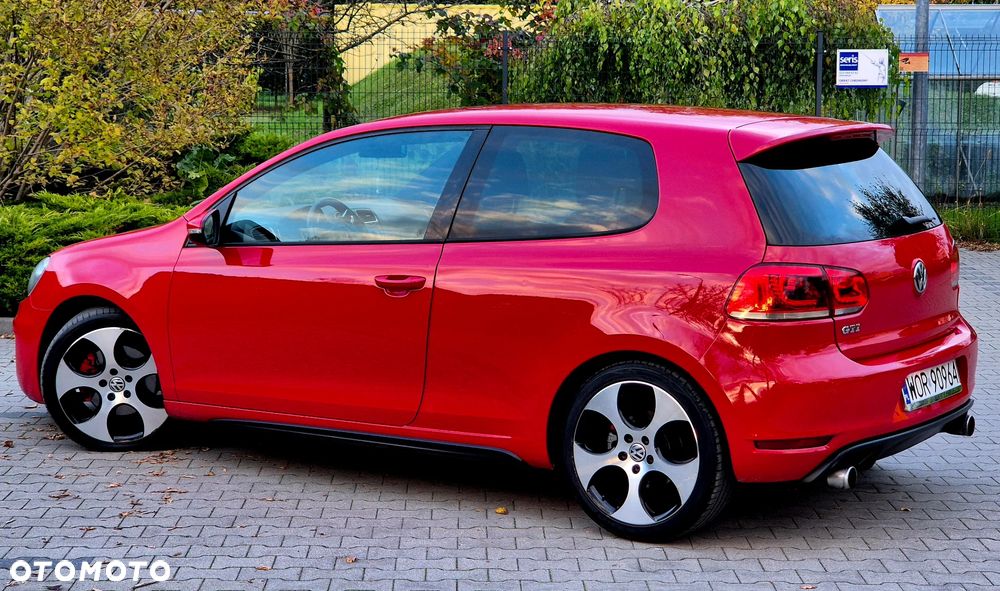 Volkswagen Golf 2.0 GTI - 13