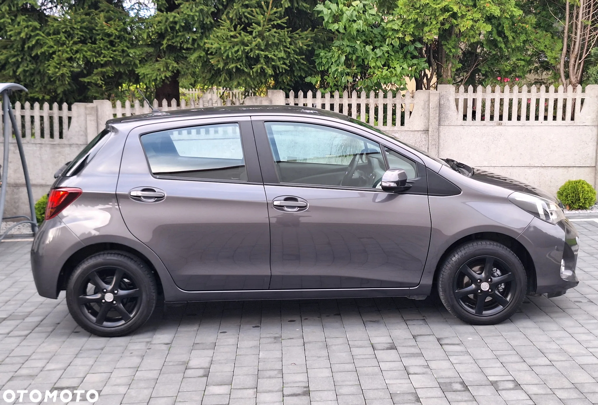 Toyota Yaris 1.33 Prestige - 12