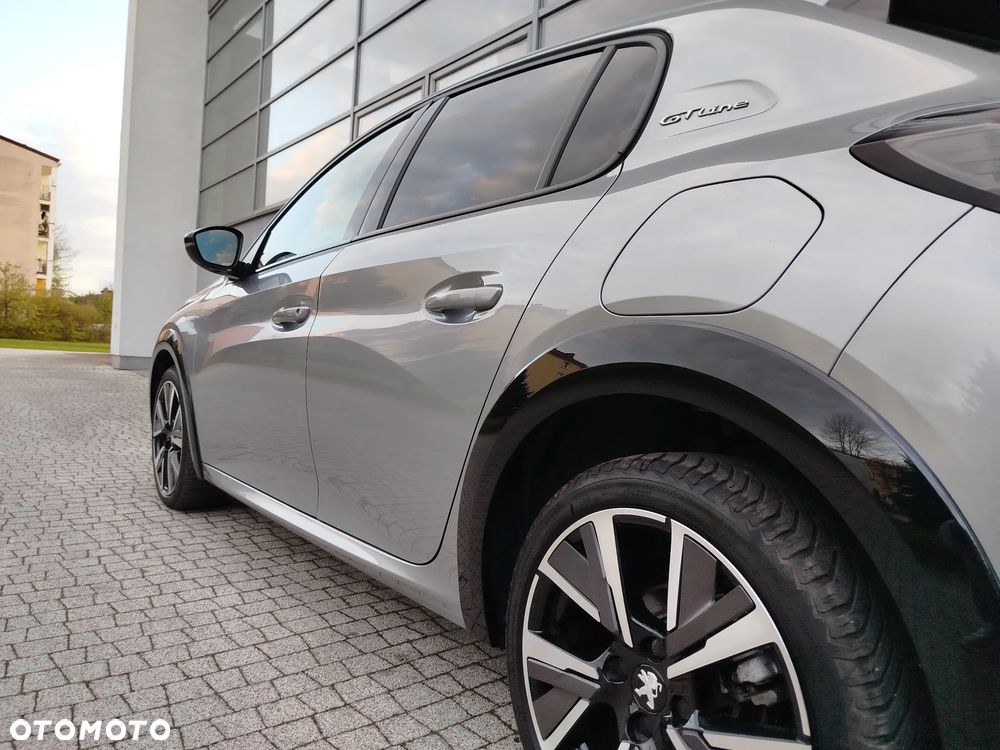 Peugeot 208 PureTech 100 GT - 34