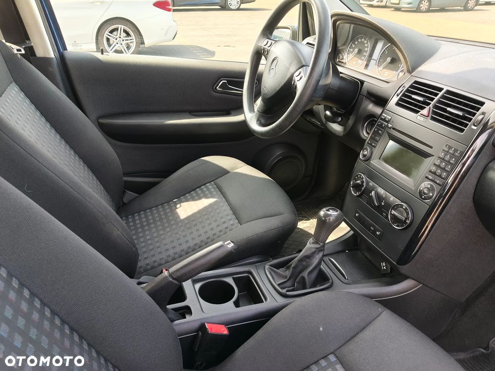 Mercedes-Benz Klasa A 160 BlueEFFICIENCY Avantgarde - 10