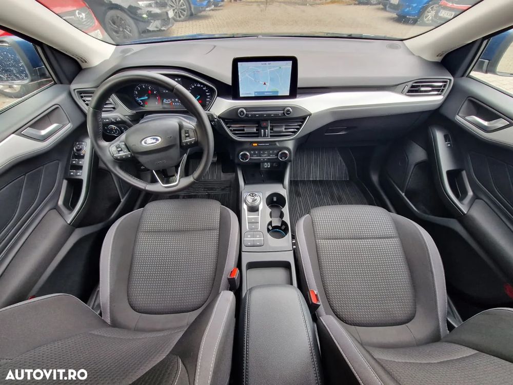 Ford Focus 1.0 EcoBoost MHEV Connected - 10