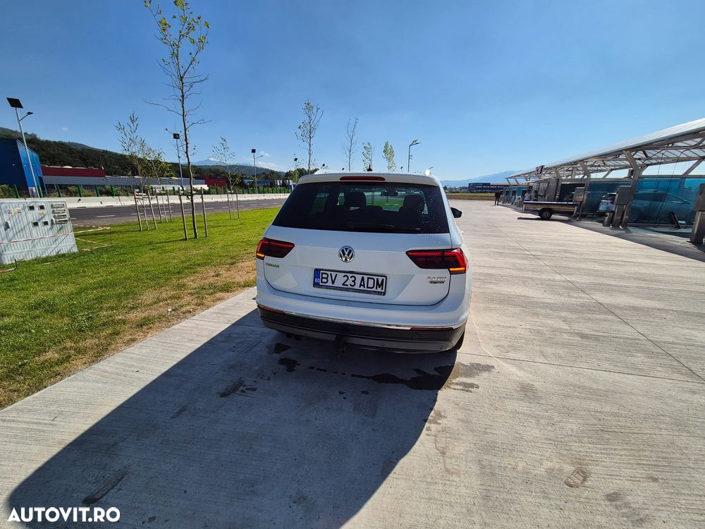 Volkswagen Tiguan 2.0 TDI DPF 4Mot Highline - 30