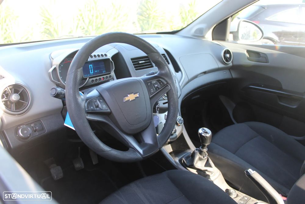 Chevrolet Aveo 1.3 VCDi LT - 4