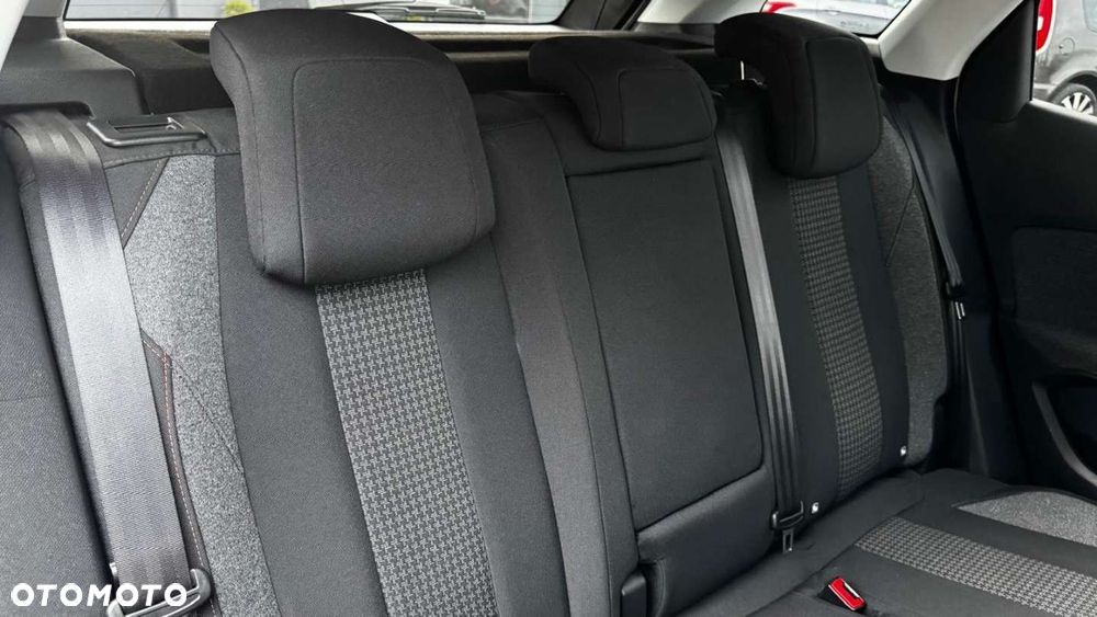 Peugeot 3008 - 21