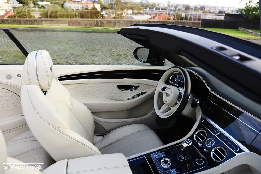 Bentley Continental Cabrio GT V8 - 23