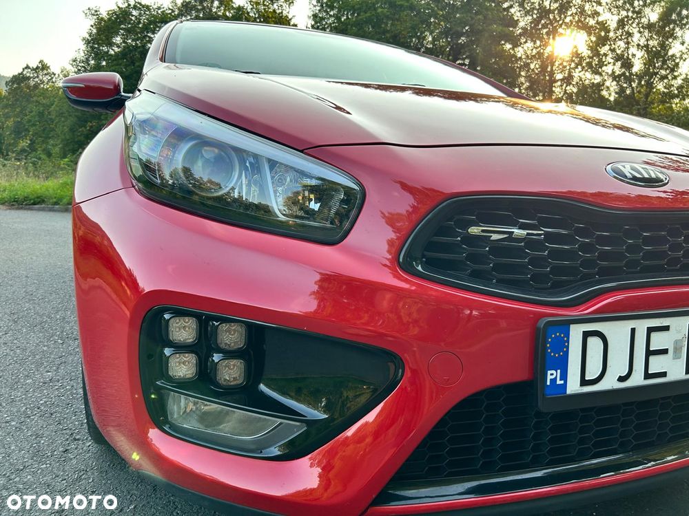 Kia Ceed 1.6 T-GDI GT - 3