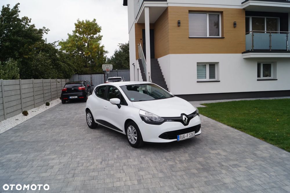 Renault Clio 1.2 16V 75 LIMITED - 31