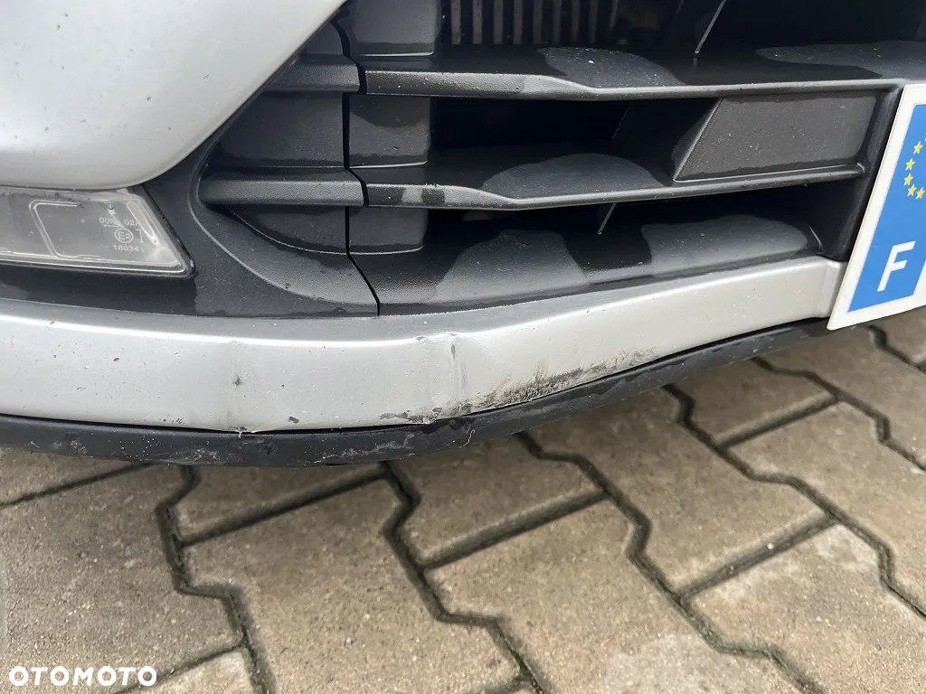 Renault Clio - 11