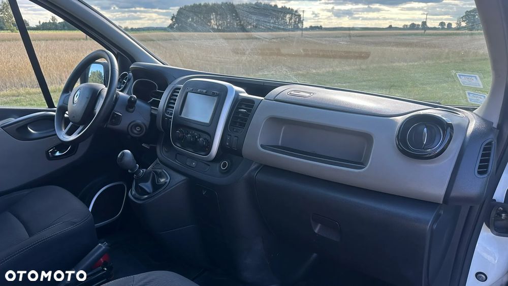 Renault Trafic - 13