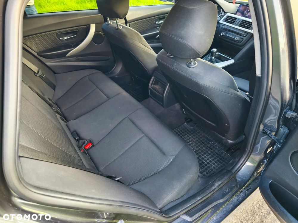 BMW Seria 3 318d DPF - 7