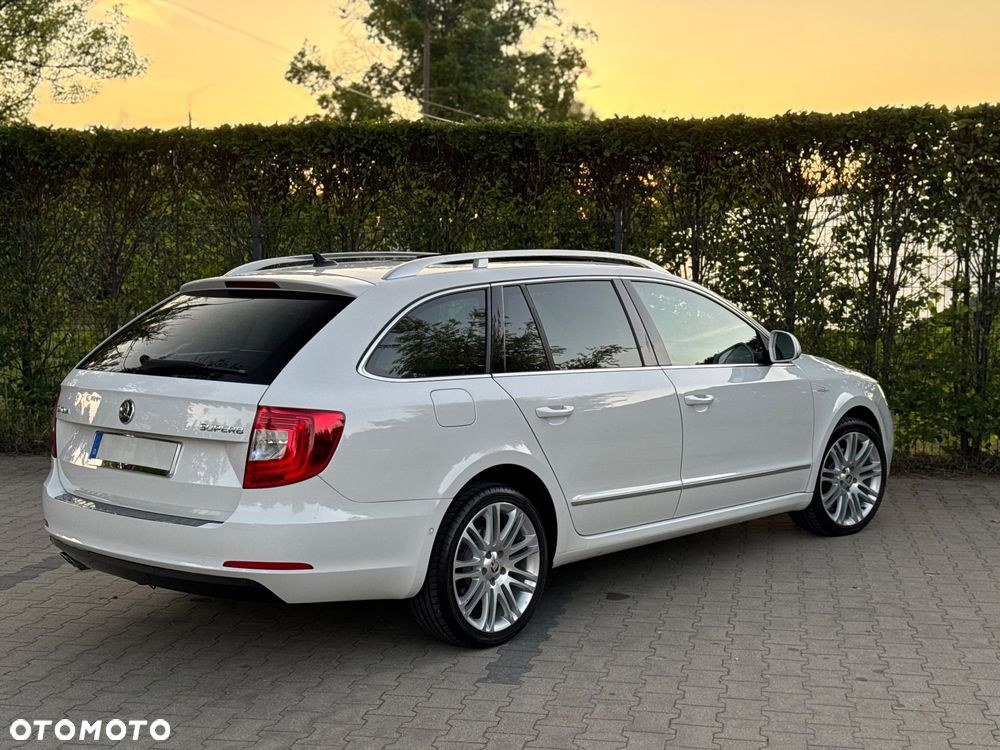 Skoda Superb 2.0 TDI DSG L&K - 21