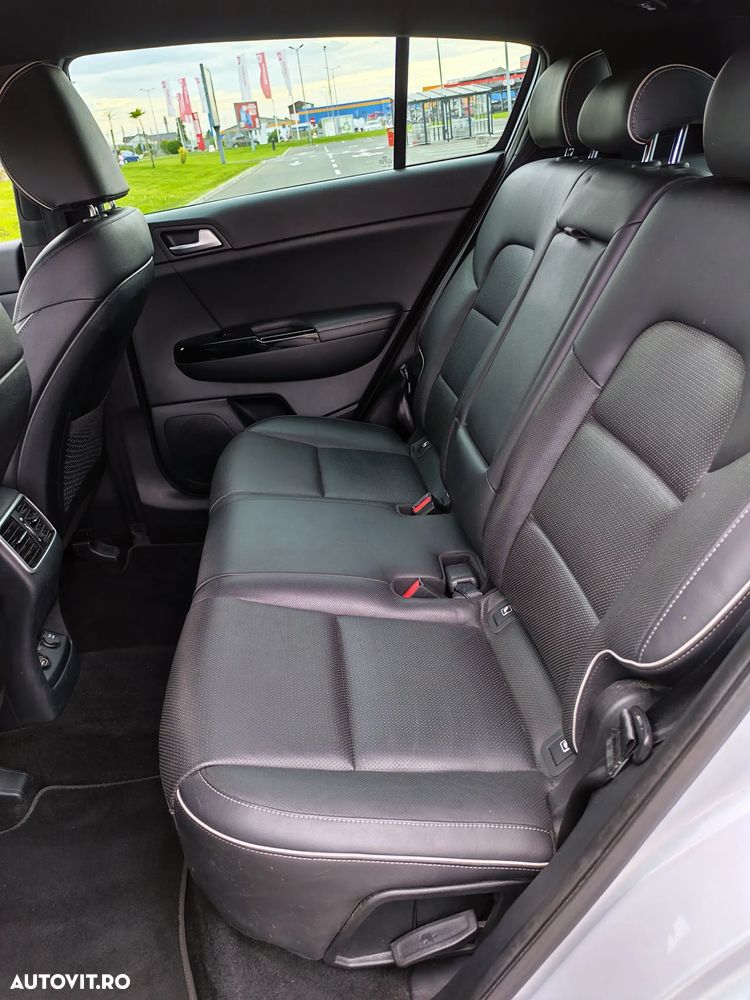 Kia Sportage 1.7 DSL 7DCT 4x2 Style - 8