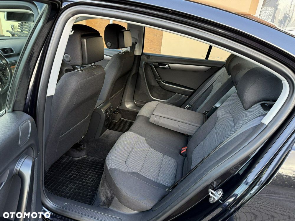 Volkswagen Passat 1.8 TSI Comfortline - 18