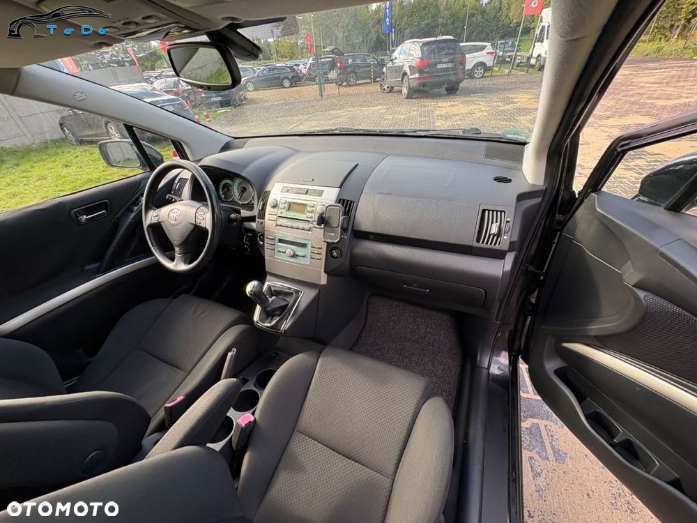 Toyota Corolla Verso 1.8 Prestige + 7os - 30