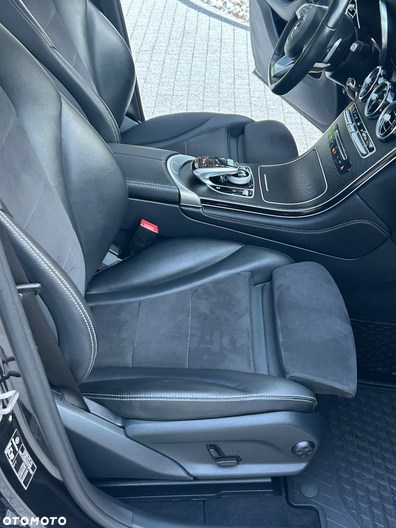 Mercedes-Benz GLC - 16