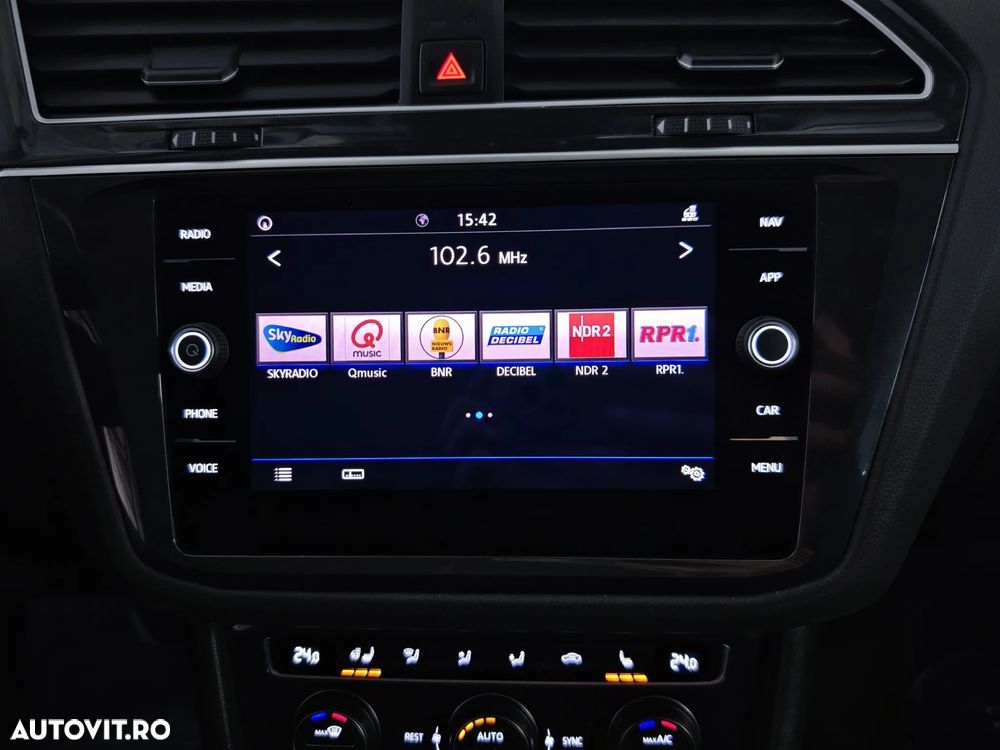 Volkswagen Tiguan 2.0 TDI SCR 4MOTION DSG IQ.DRIVE - 16