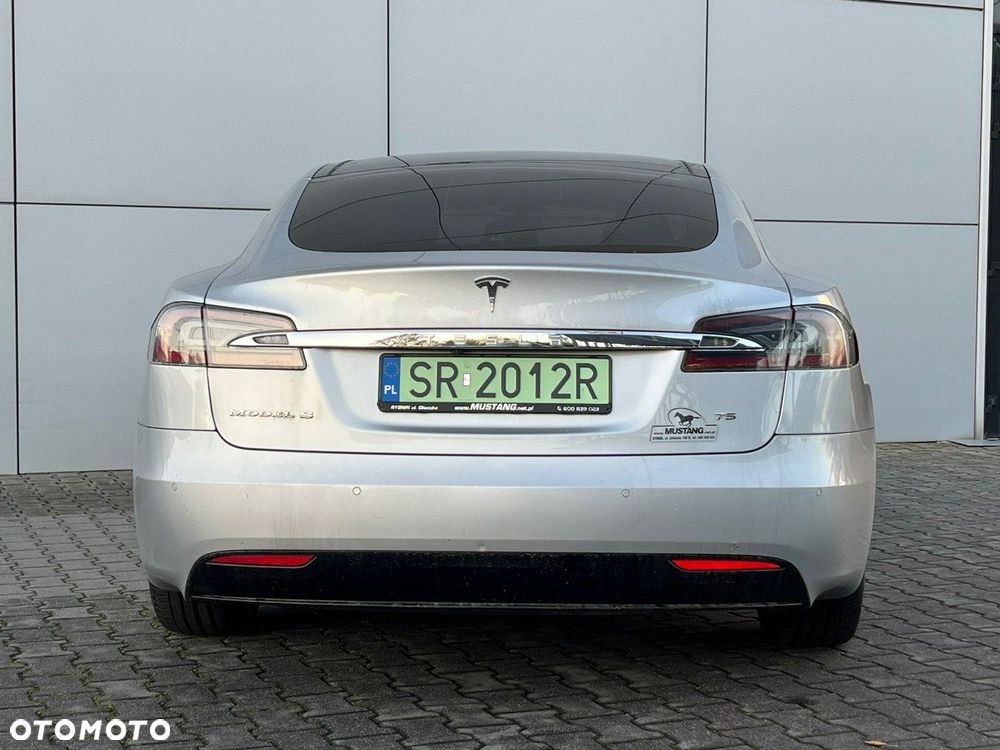 Tesla Model S 75 - 12