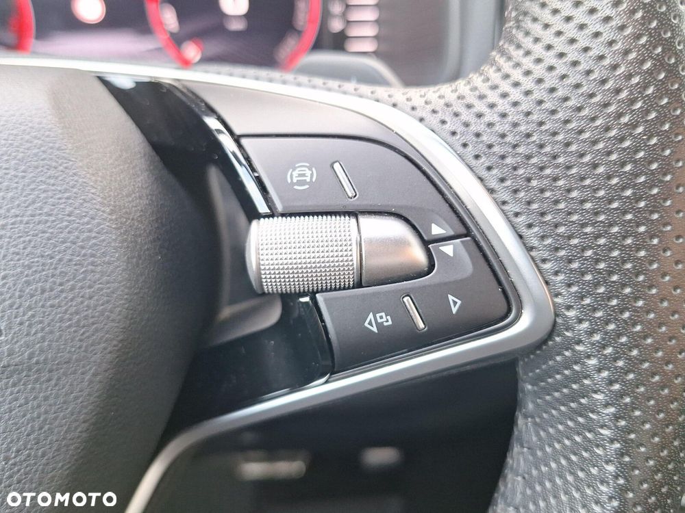 Skoda Karoq 1.5 TSI ACT Sportline DSG - 17