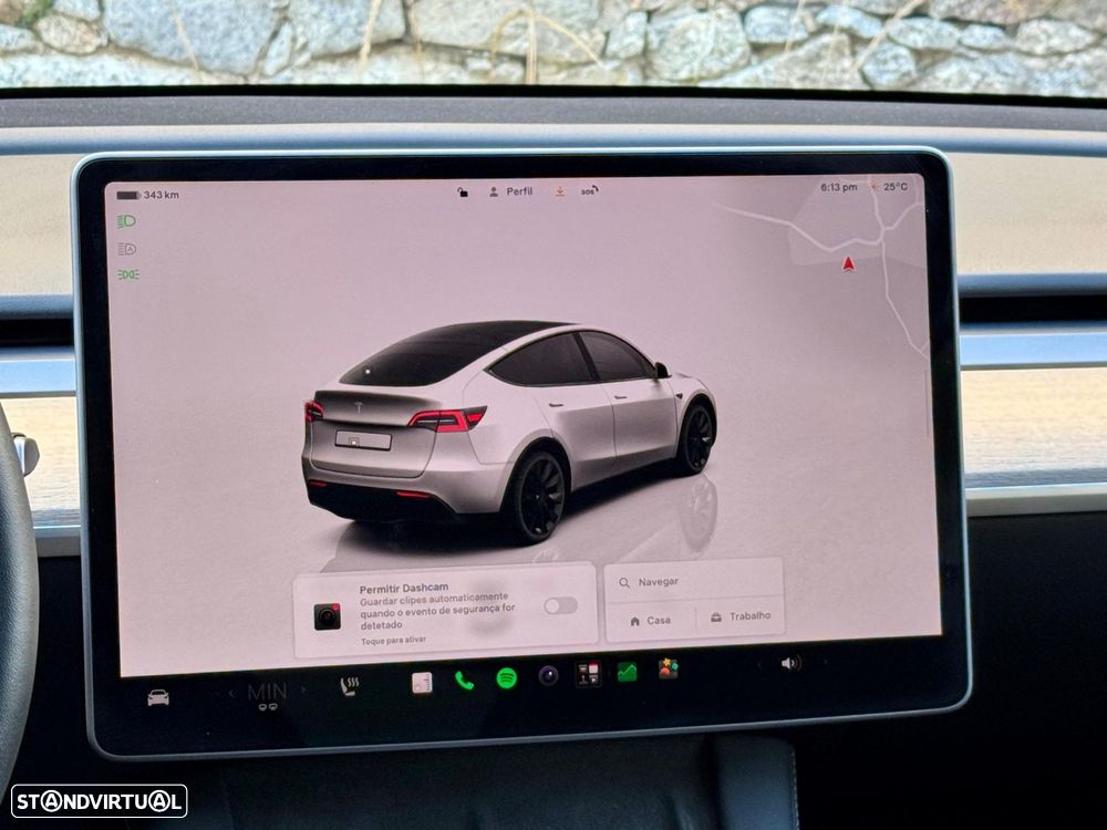 Tesla Model Y Standard - 43