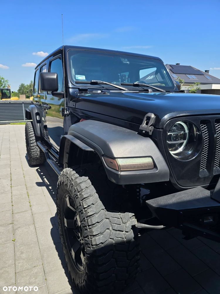 Jeep Wrangler - 18