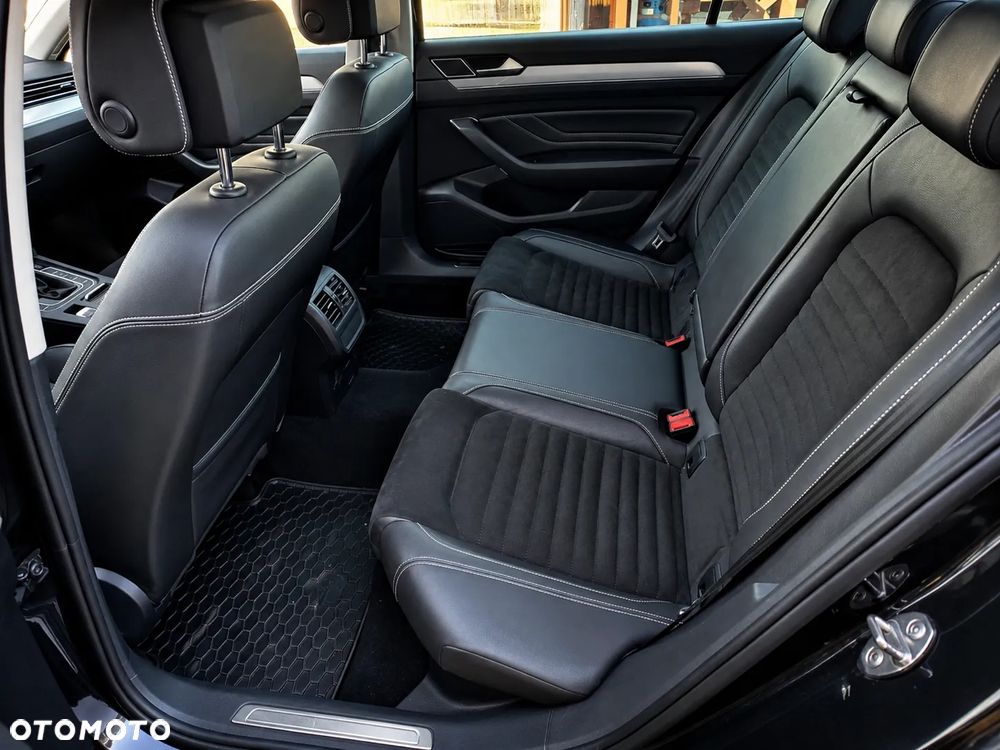 Volkswagen Passat 2.0 TDI Elegance DSG - 4