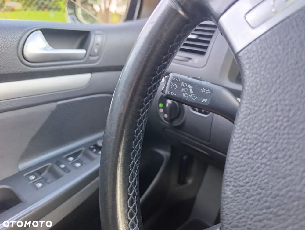 Volkswagen Golf 1.6 Tour - 13