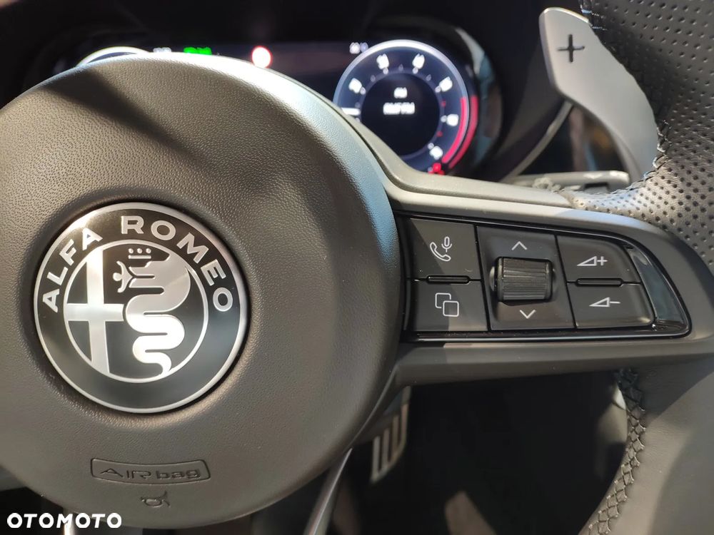 Alfa Romeo Giulia 2.0 Turbo Veloce Q4 - 14
