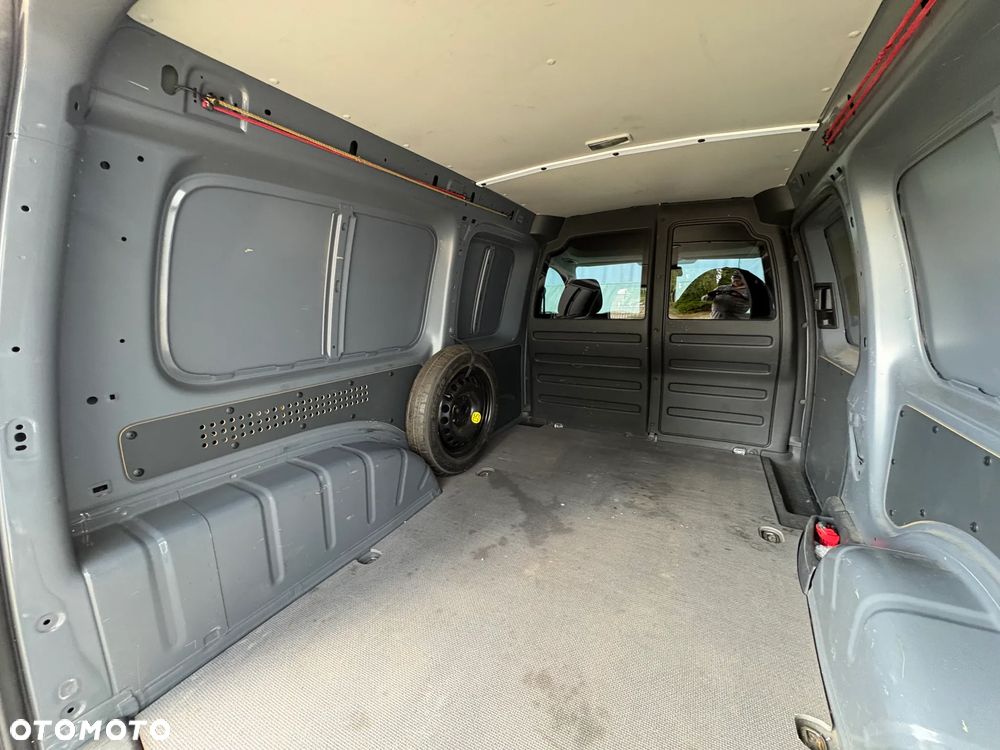 Volkswagen Caddy Maxi - 11