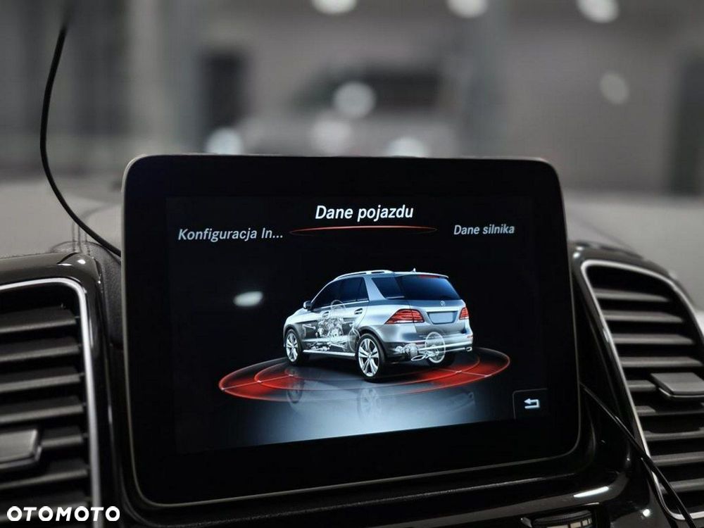 Mercedes-Benz GLE - 36