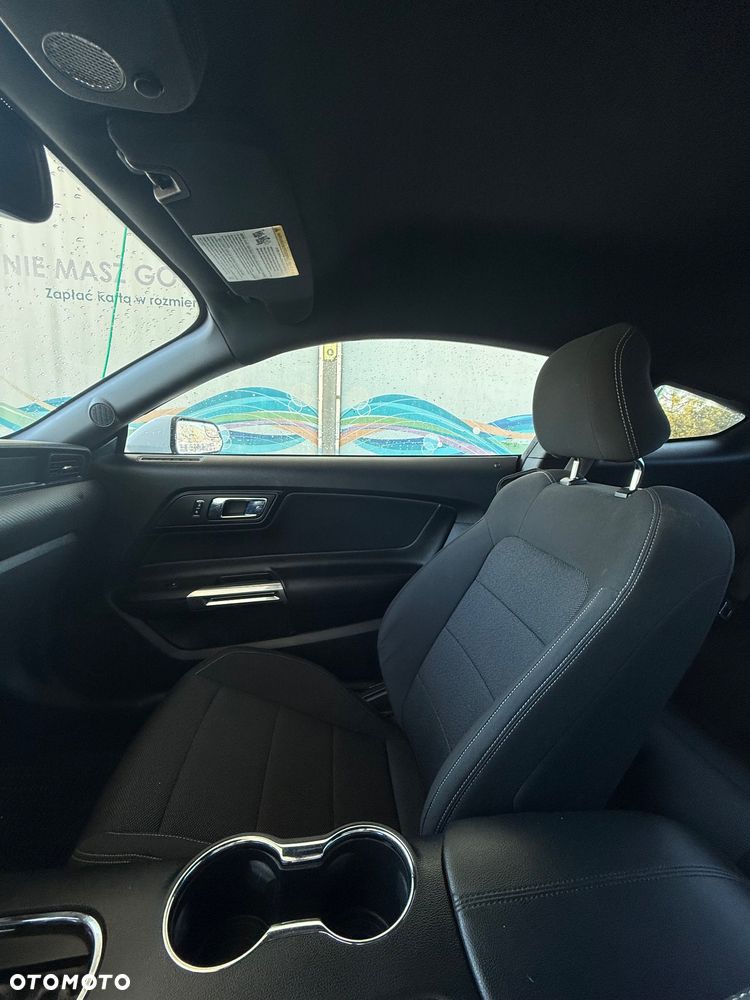 Ford Mustang 3.7 V6 - 9