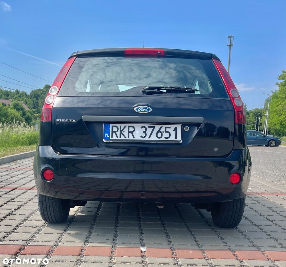 Ford Fiesta 1.3 Ambiente - 6