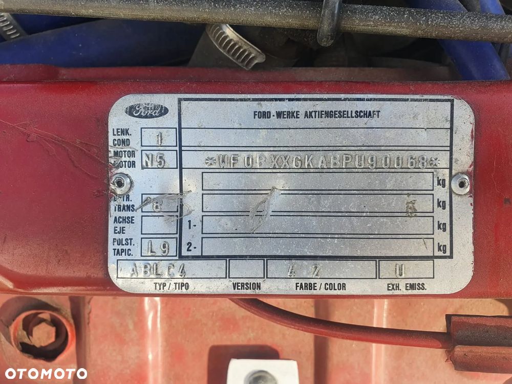 Ford Escort 2000 RS Cosworth - 14