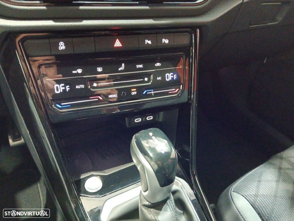 VW T-Roc 2.0 TDI R-Line DSG - 21