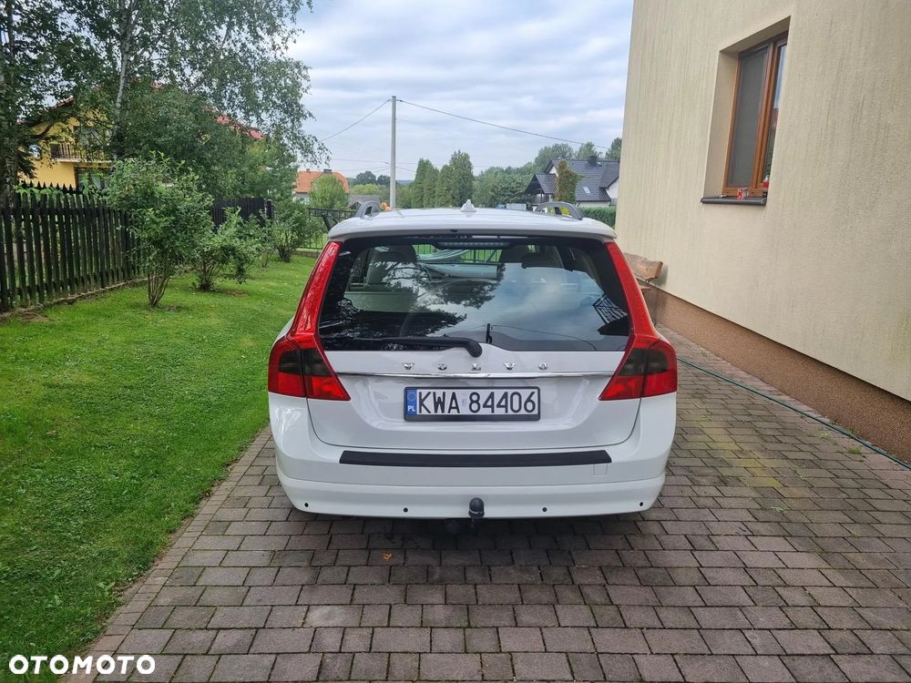 Volvo V70 2.0 Momentum - 4