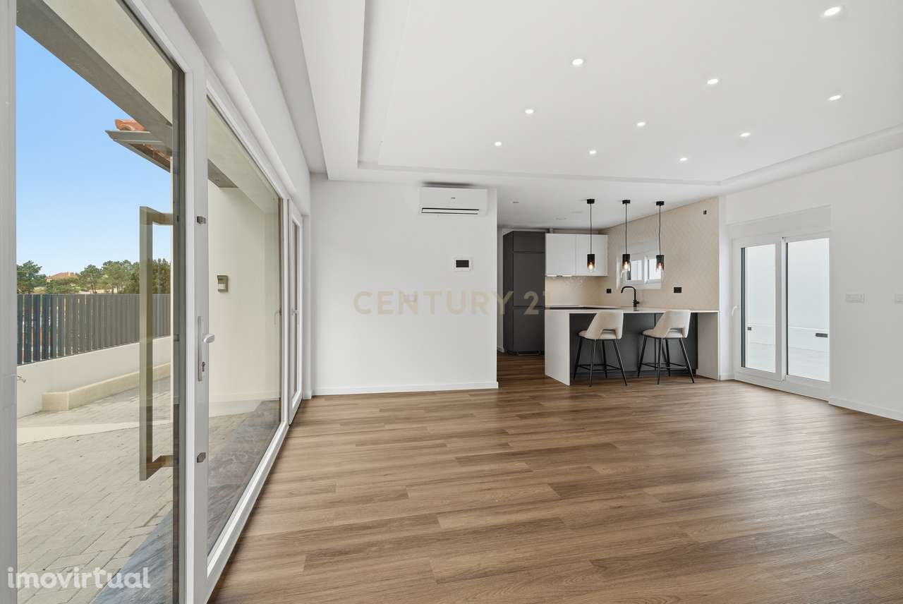 Moradia Renovada com Jardim, no Sarge - Grande imagem: 4/29