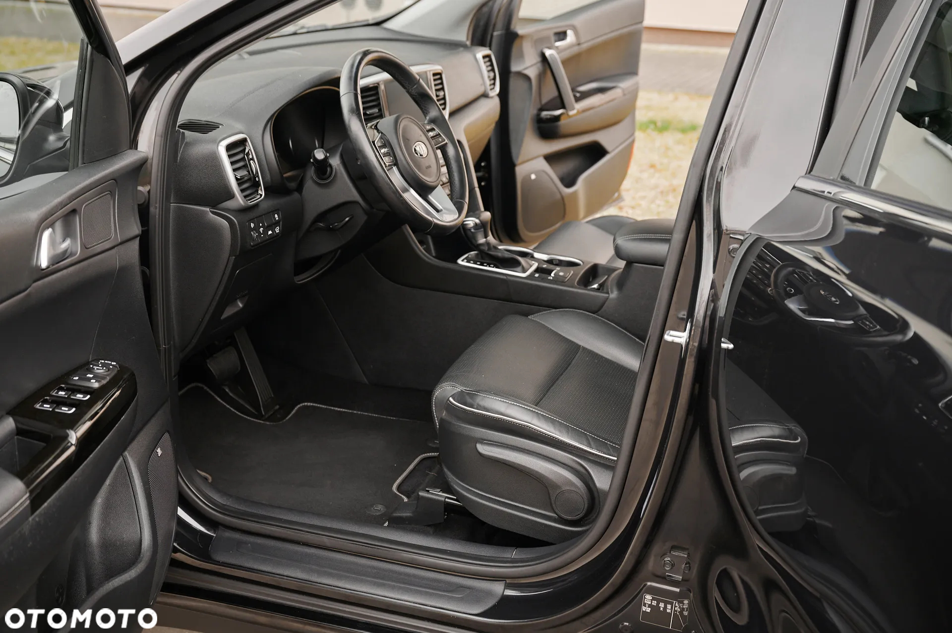 Kia Sportage 1.6 T-GDI 2WD DCT Black Edition - 17