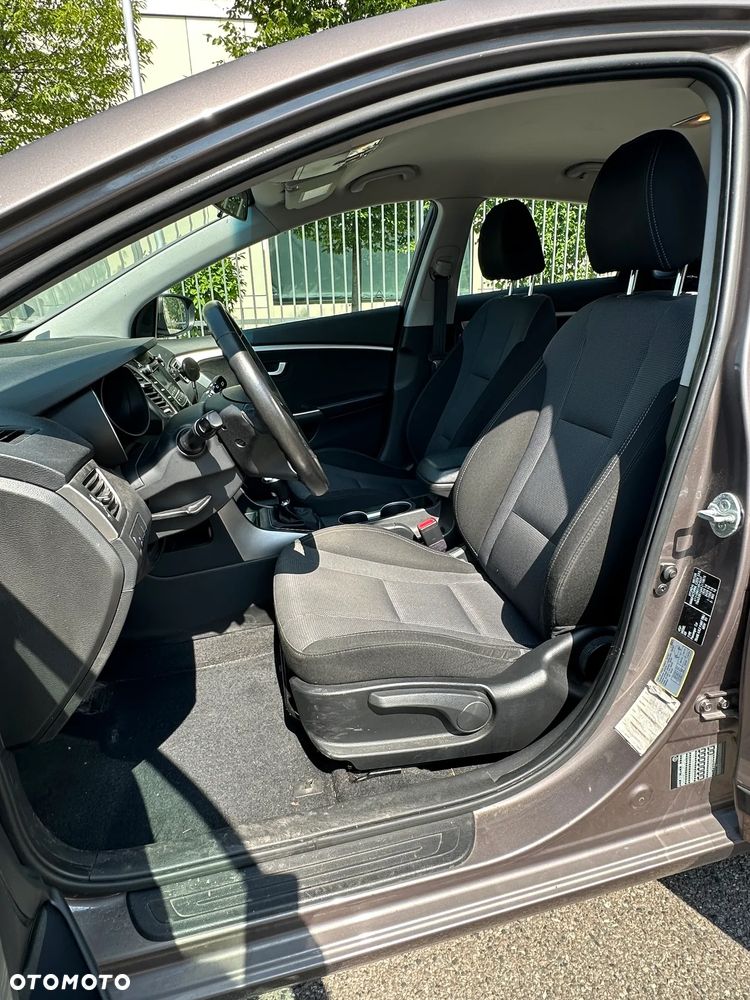 Hyundai i30 - 17