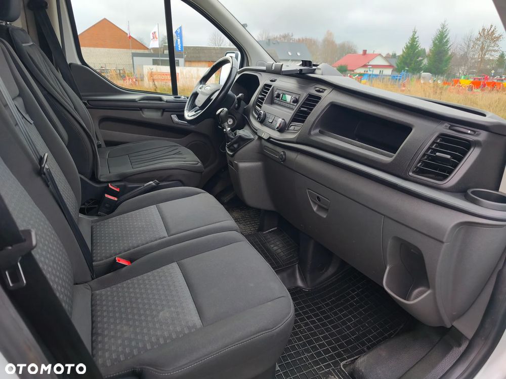 Ford TRANSIT CUSTOM - 7