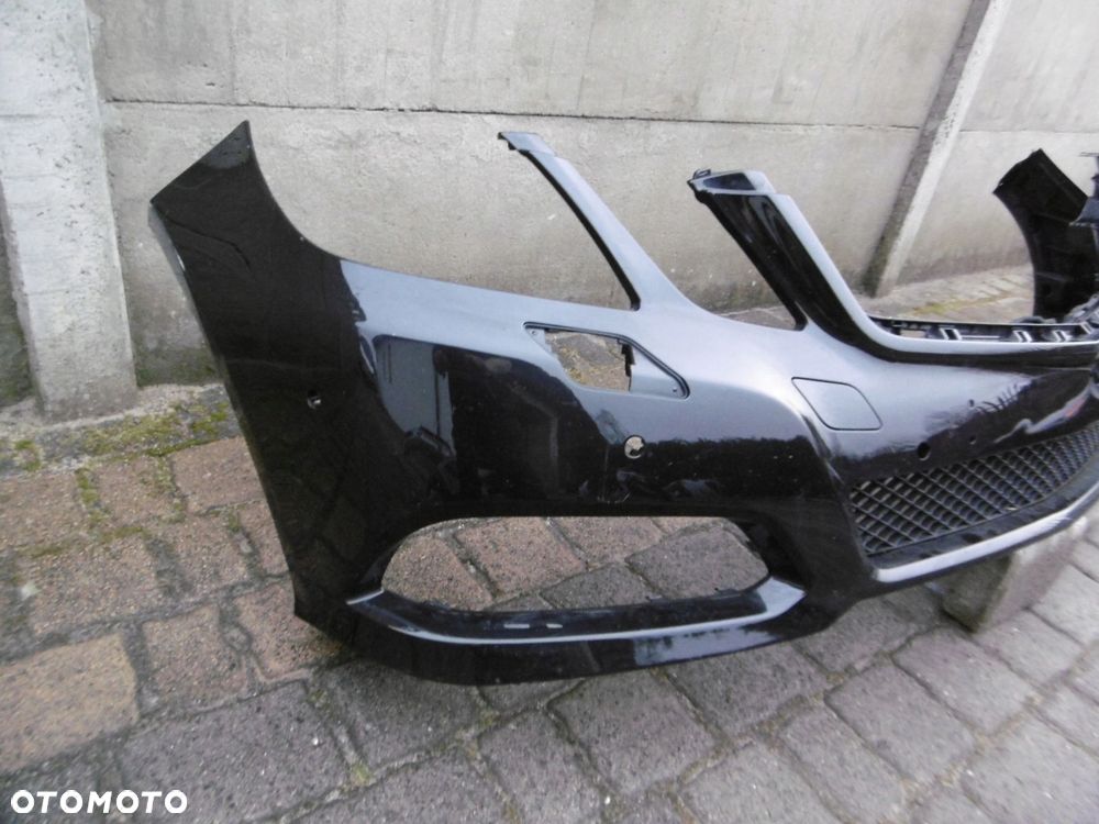 MERCEDES E-KLASA AVANTGARDE W212 - zderzak przedni - 2