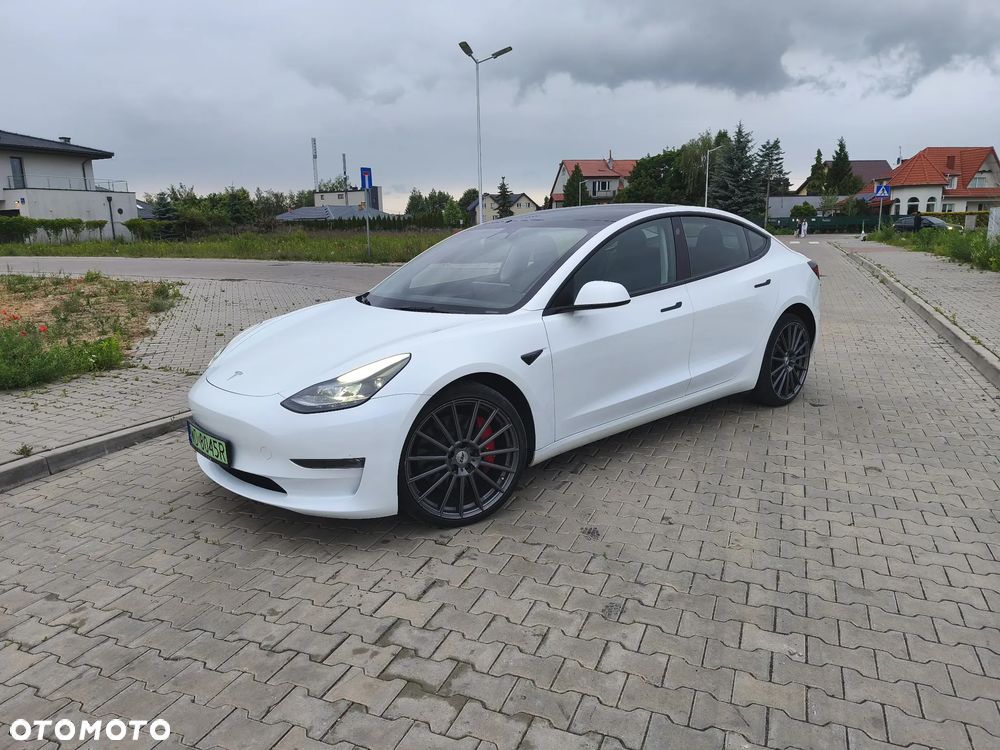 Tesla Model 3 - 6