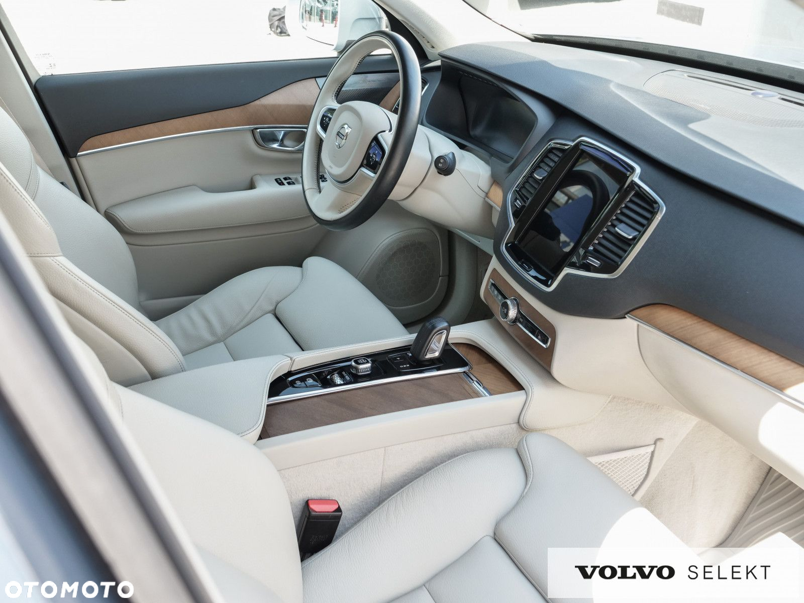 Volvo XC 90 - 32