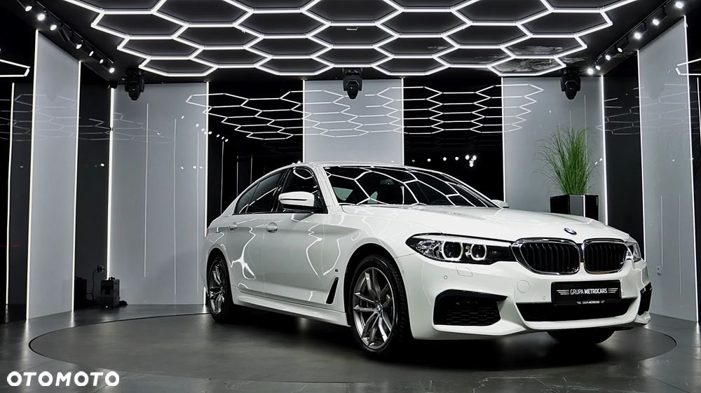 BMW Seria 5 ver-530e-xdrive-m-sport-sport - 17