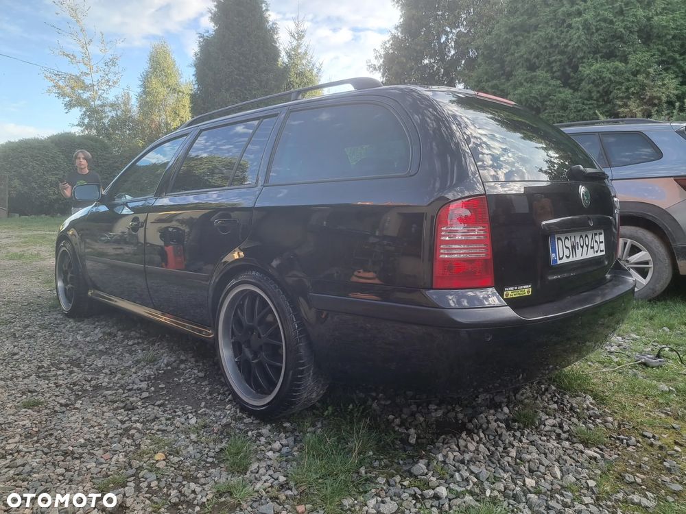 Skoda Octavia 1.8 T Combi Advance - 4