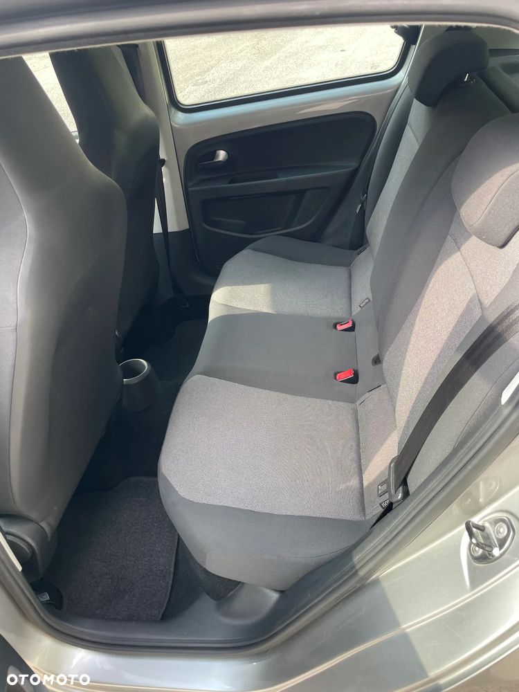 Volkswagen up! 1.0 move - 13