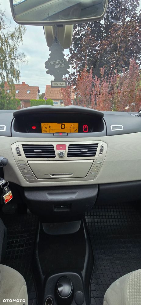 Citroën C4 Picasso - 14