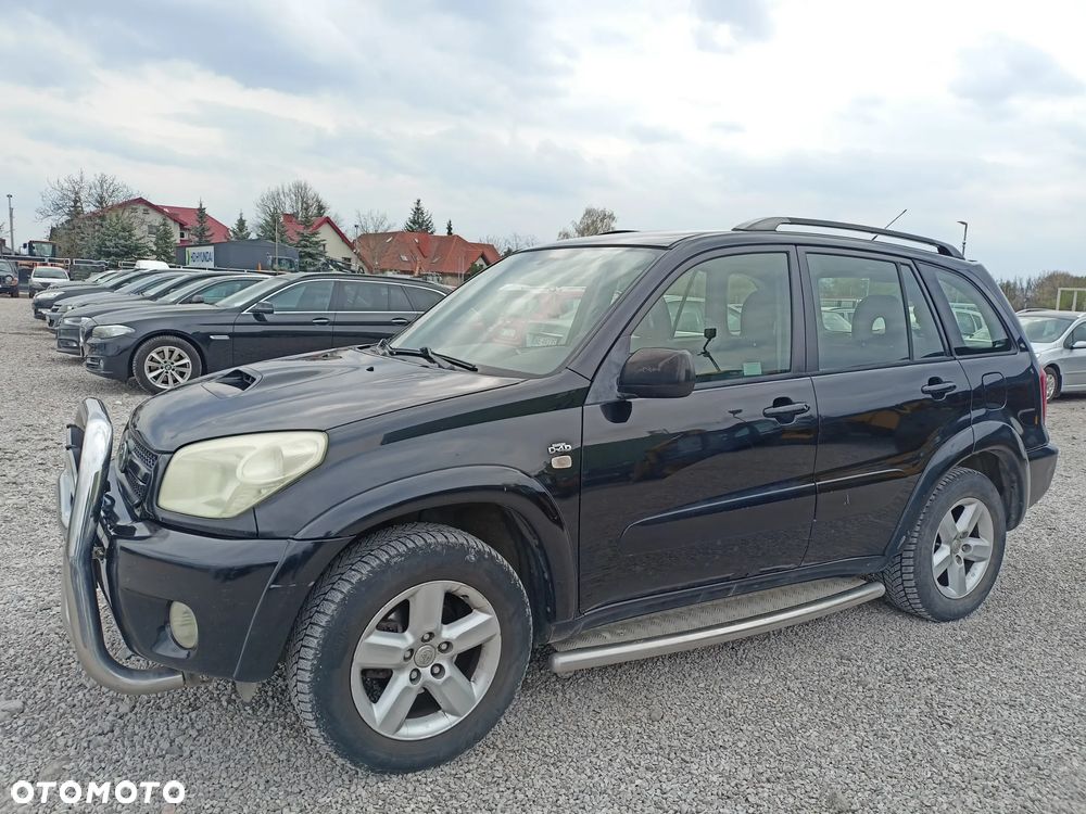 Toyota RAV4 - 1