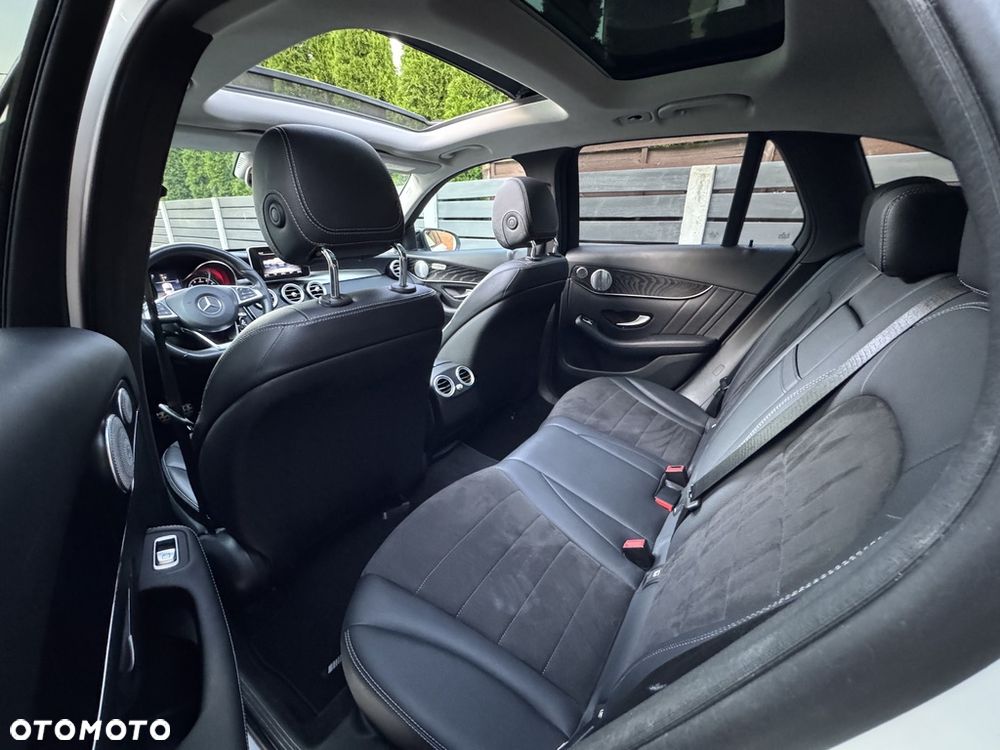 Mercedes-Benz GLC 250 4Matic 9G-TRONIC AMG Line - 18