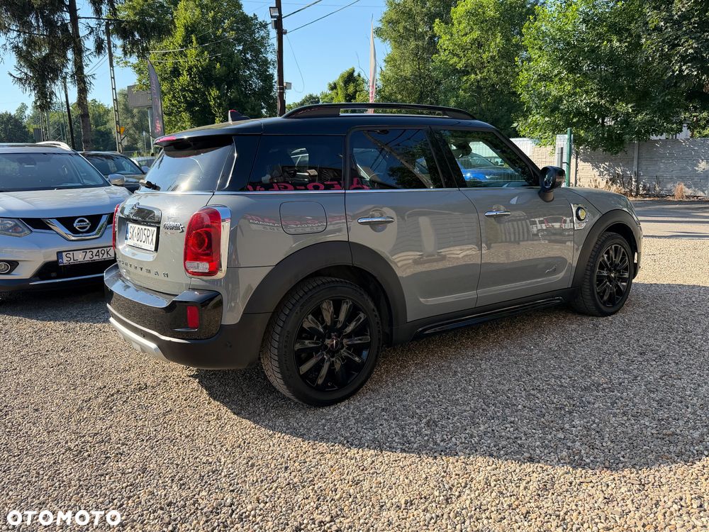 MINI Countryman Cooper SE ALL4 John Cooper Works Trim - 7