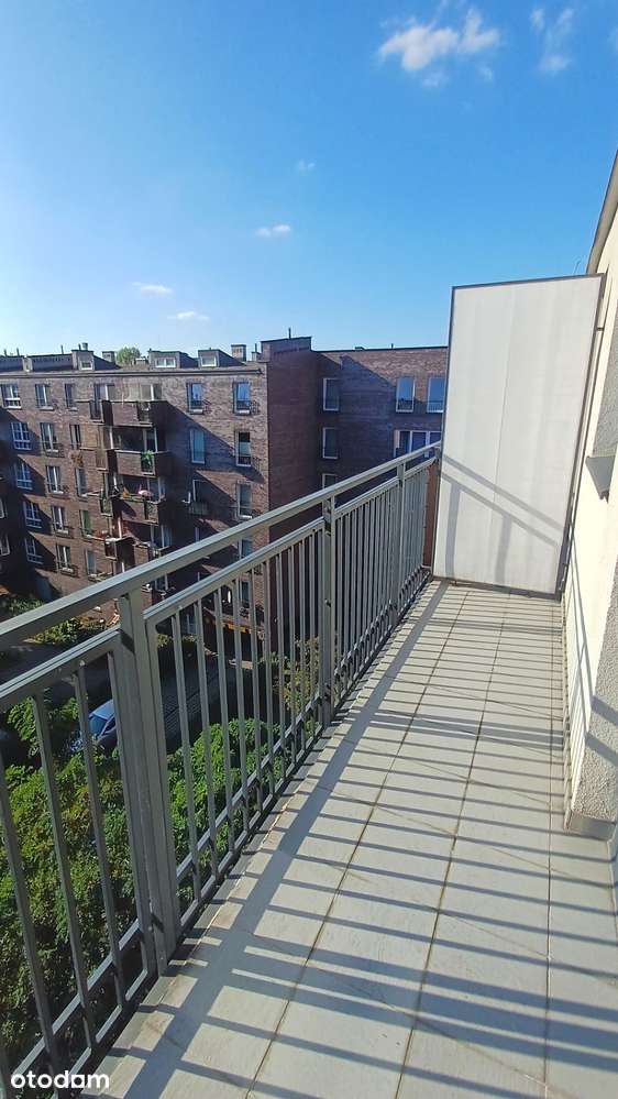 34 m² | strefa sypialniana | duży balkon | ostatnie piętro