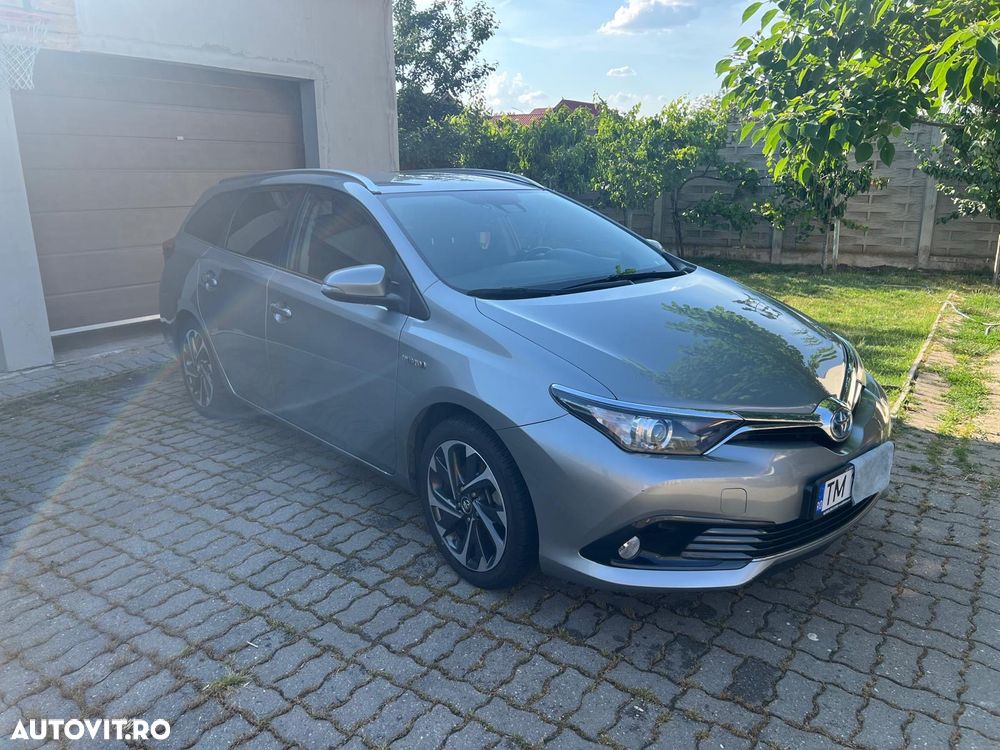Toyota Auris - 2